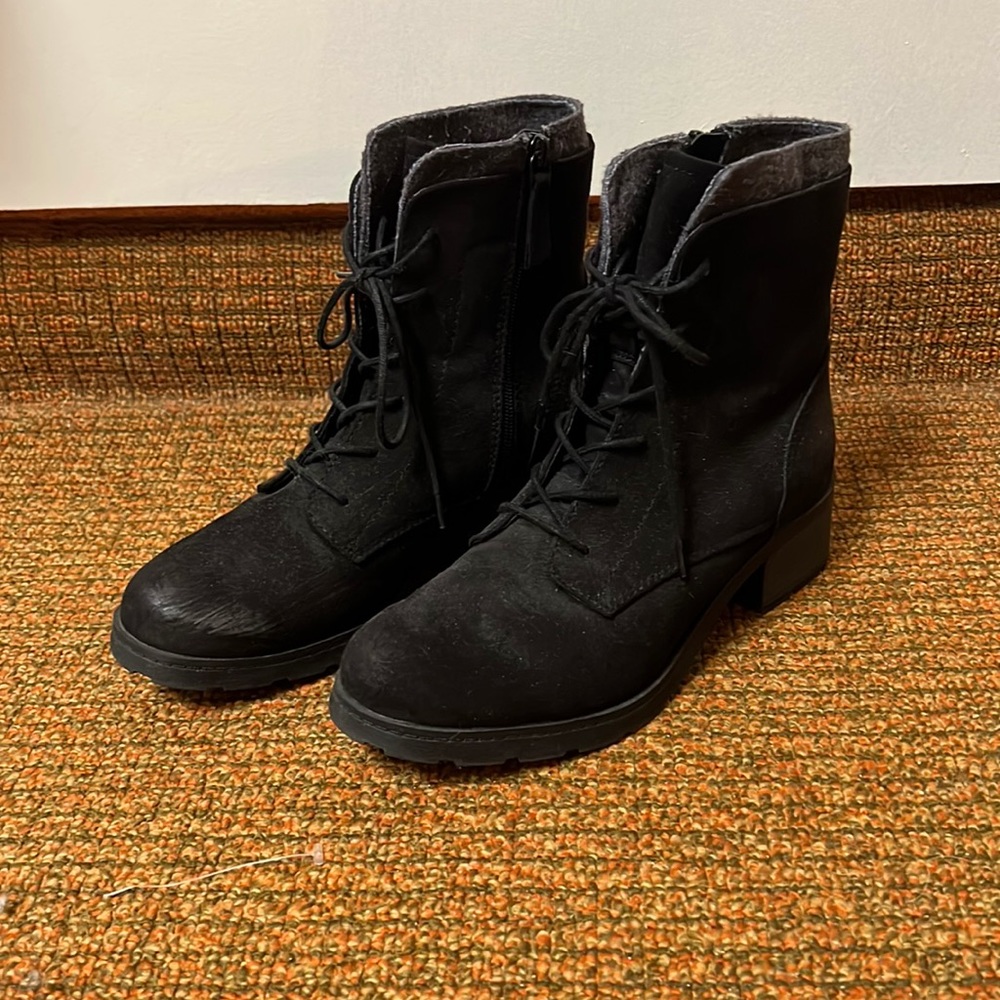 Black Combat Boots. Size 9.